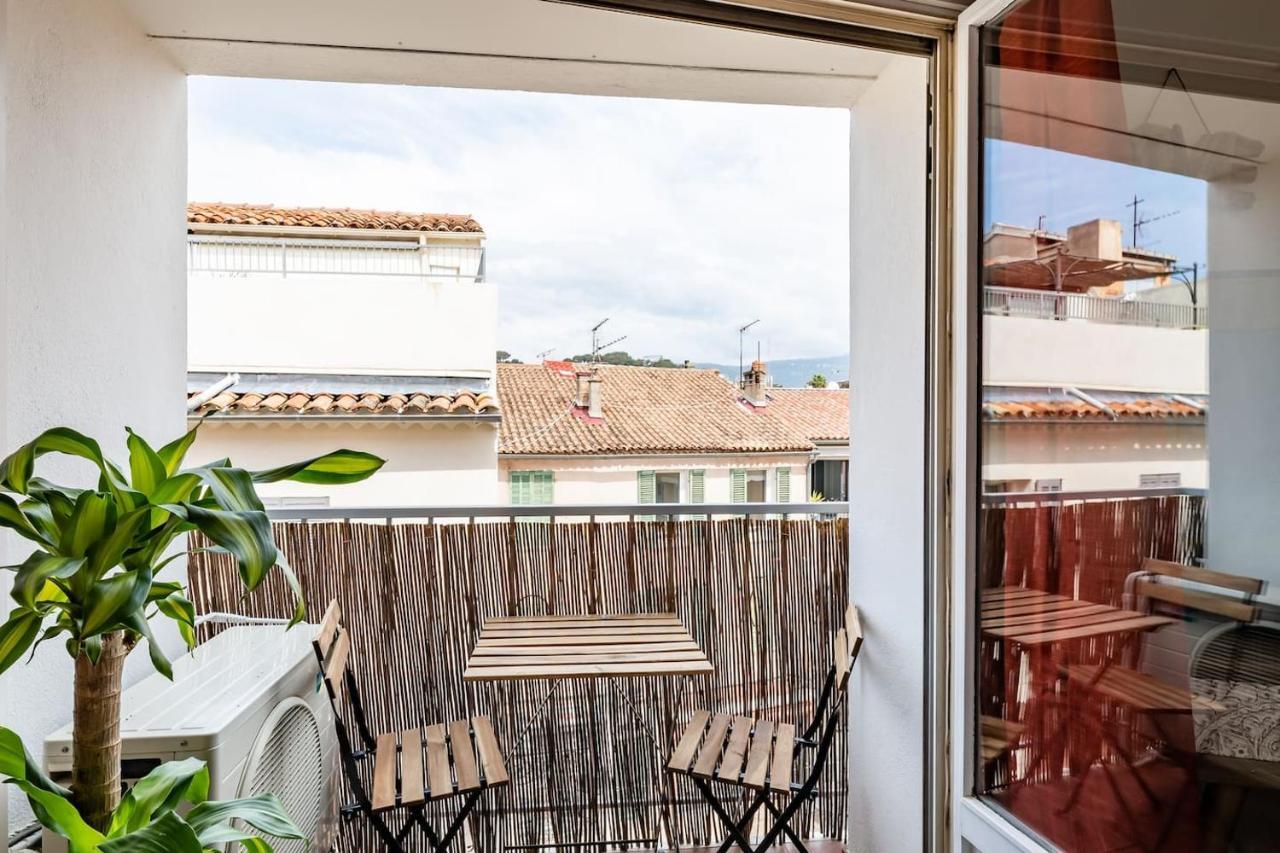 Studio Centre Ville Avec Parking Sanary-sur-Mer Eksteriør bilde